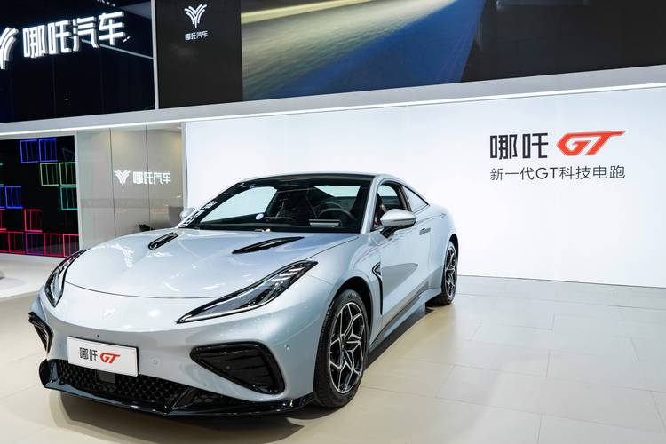 深圳龙岗区缘创超企业管理咨询哪吒汽车在智能汽车领域的表现，领途汽车在新能源汽车市场中的影响力